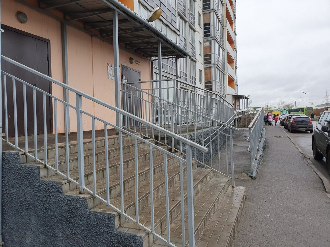 однокомнатная квартира в Санкт-Петербурге по адресу: Московское ш., 246