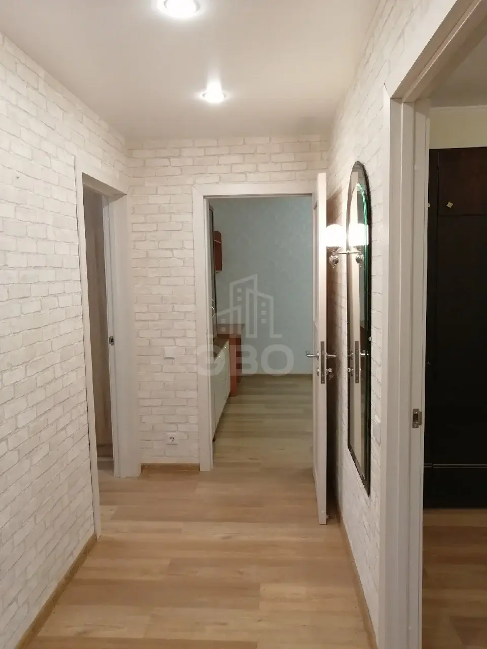 трехкомнатная квартира в Санкт-Петербурге по адресу: Наличная ул., 49