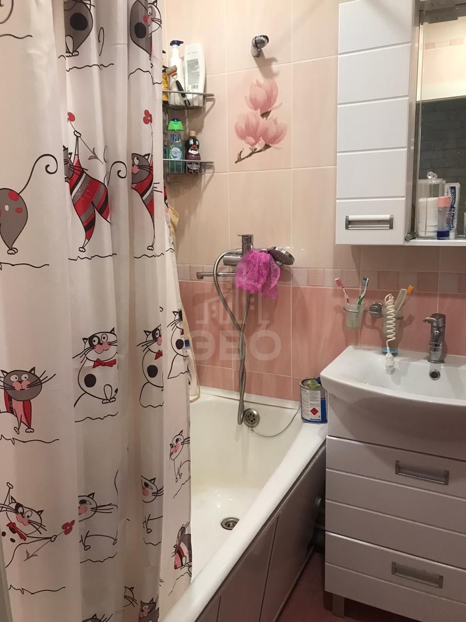 трехкомнатная квартира в Санкт-Петербурге по адресу: Наличная ул., 49