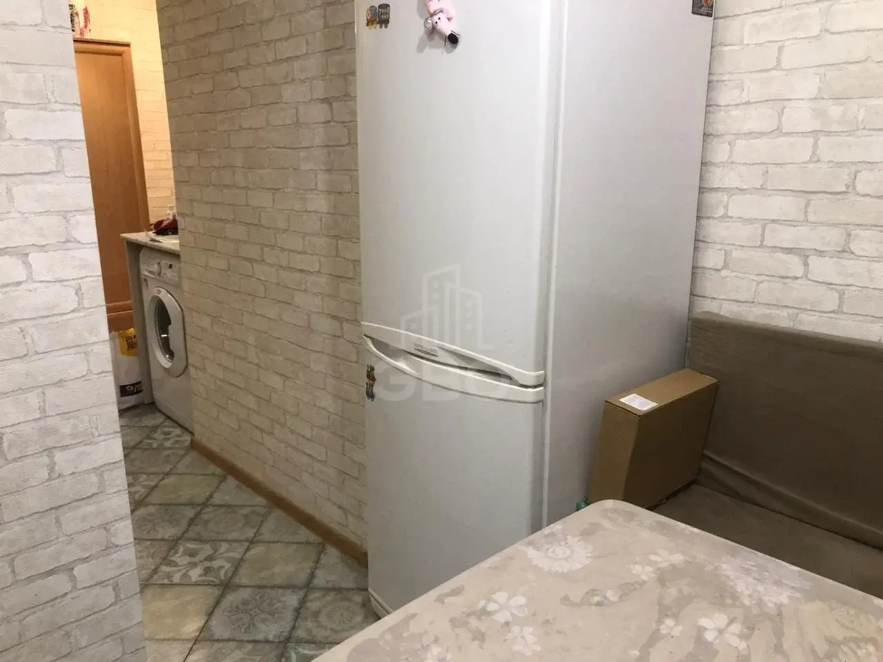 трехкомнатная квартира в Санкт-Петербурге по адресу: Наличная ул., 49
