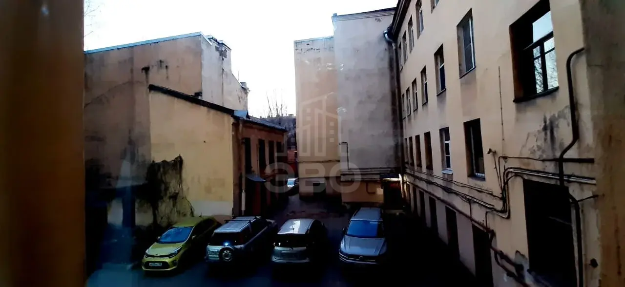 трехкомнатная квартира в Санкт-Петербурге по адресу: 16-я В.О. линия, 69, литера А