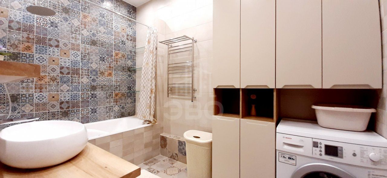 четырехкомнатная квартира в Санкт-Петербурге по адресу: Киевская ул., 3, к 2, литера И