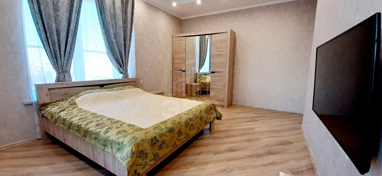 четырехкомнатная квартира в Санкт-Петербурге по адресу: Киевская ул., 3, к 2, литера И