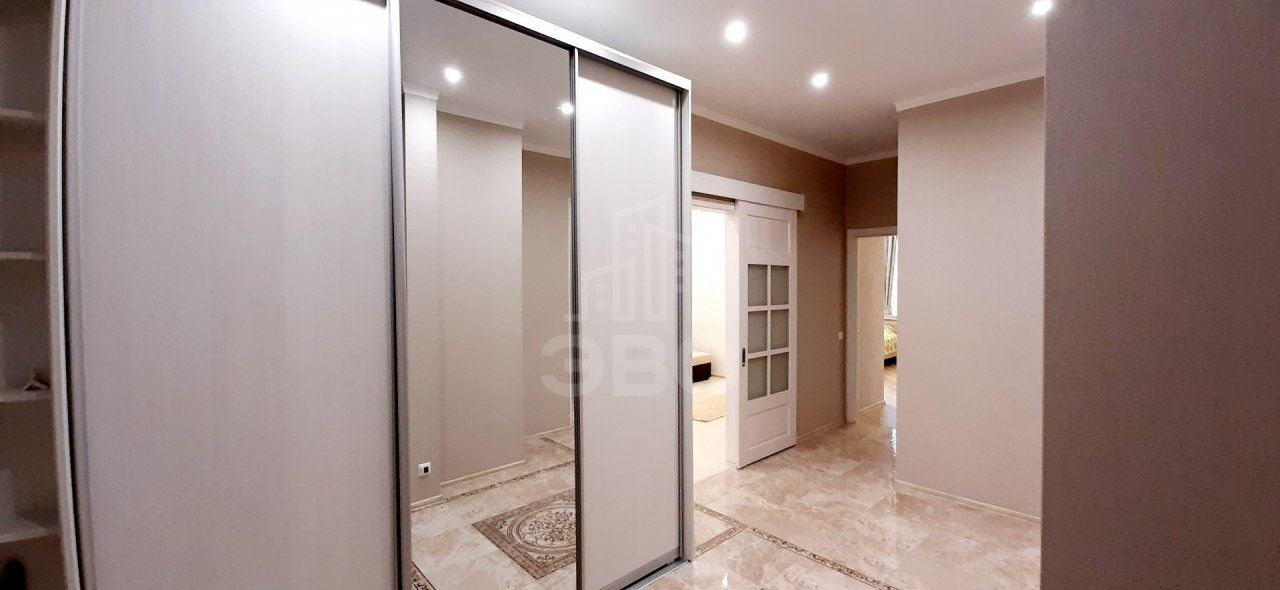 четырехкомнатная квартира в Санкт-Петербурге по адресу: Киевская ул., 3, к 2, литера И