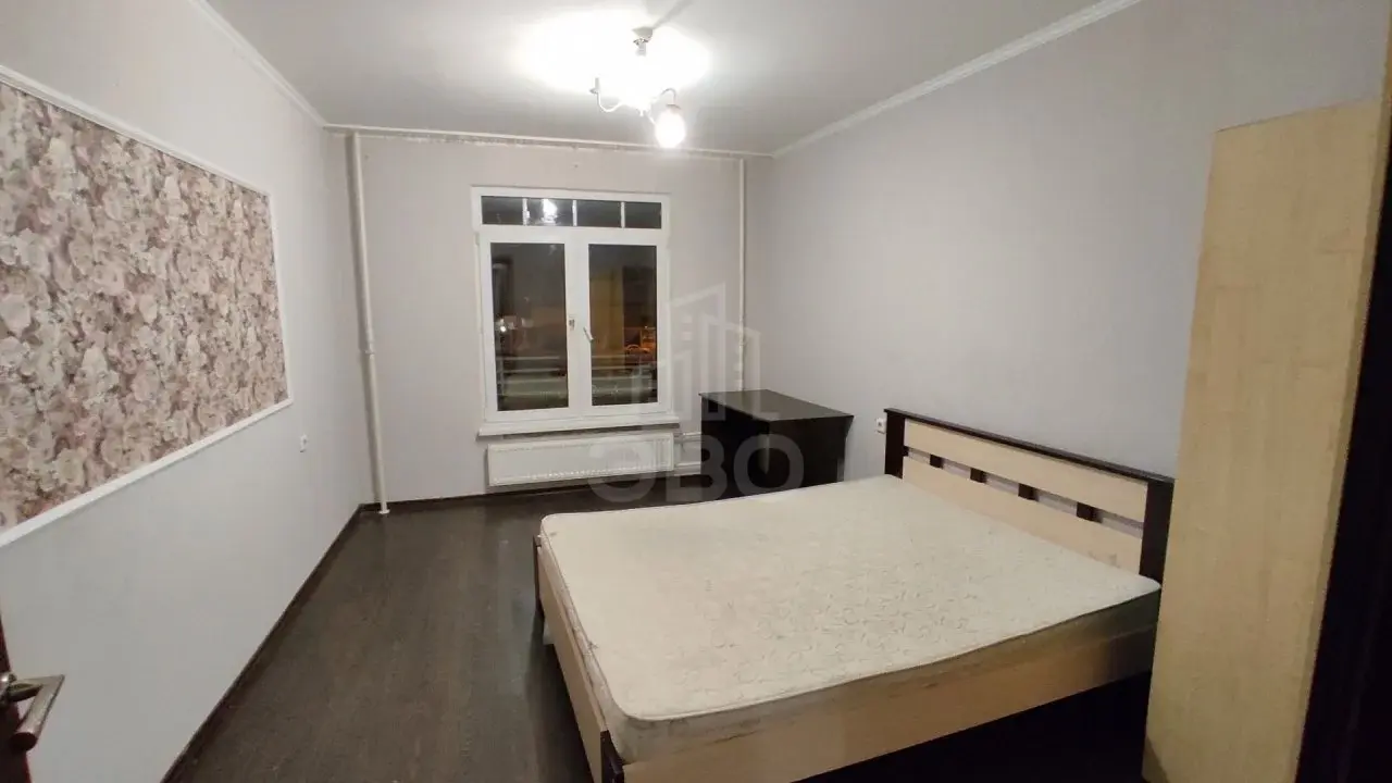 трехкомнатная квартира в Санкт-Петербурге по адресу: Коллонтай ул., 5, к 1