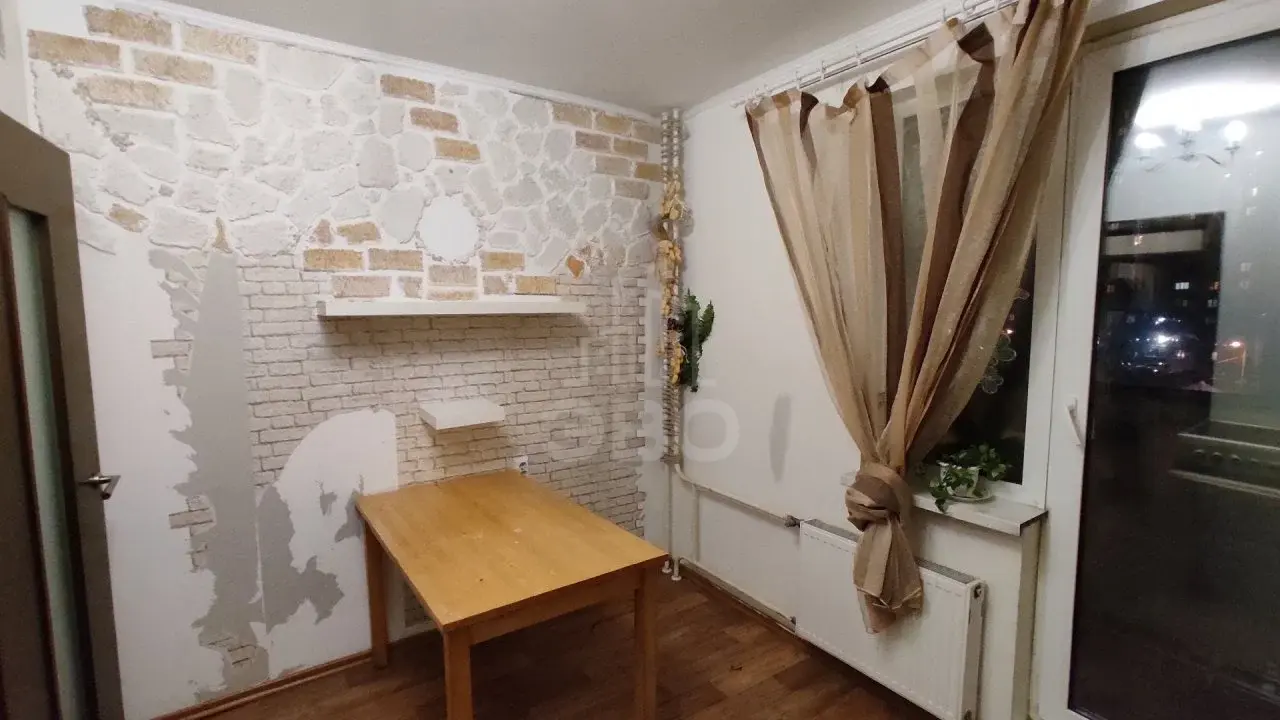 трехкомнатная квартира в Санкт-Петербурге по адресу: Коллонтай ул., 5, к 1