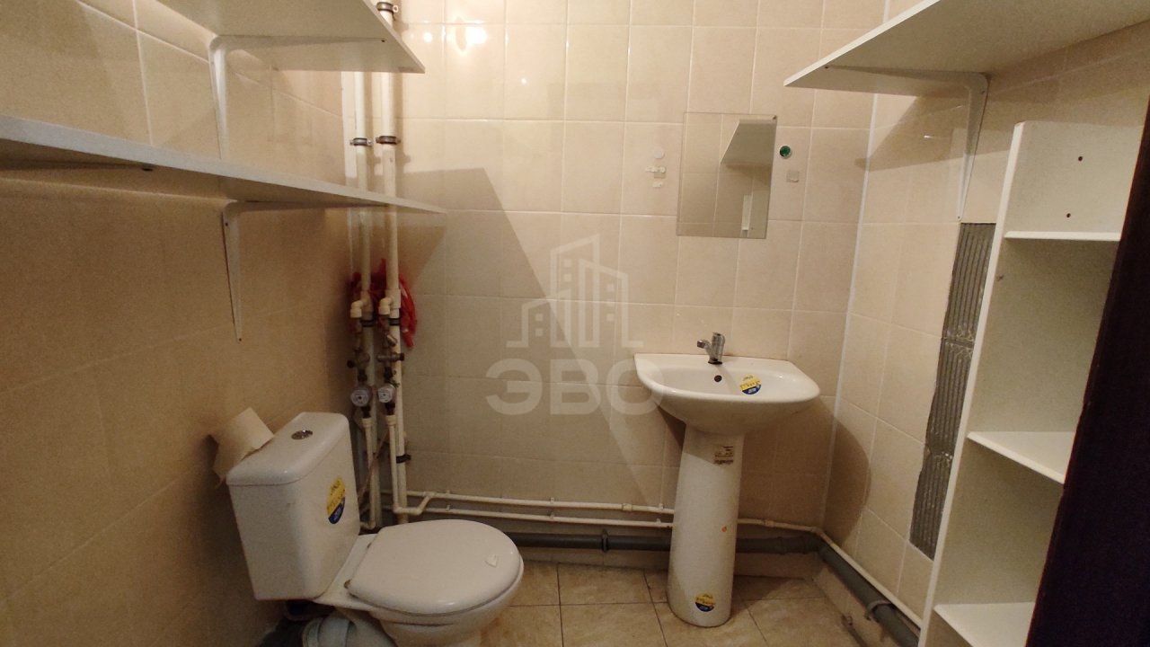 трехкомнатная квартира в Санкт-Петербурге по адресу: Коллонтай ул., 5, к 1