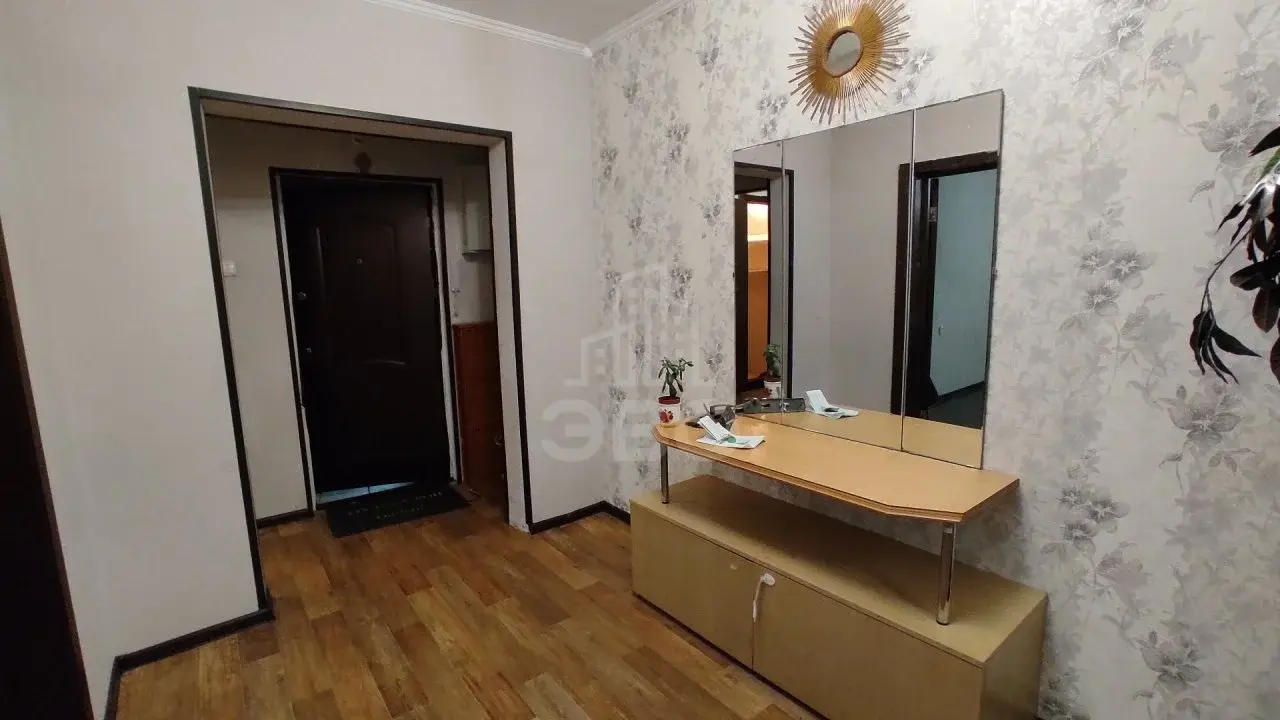 трехкомнатная квартира в Санкт-Петербурге по адресу: Коллонтай ул., 5, к 1