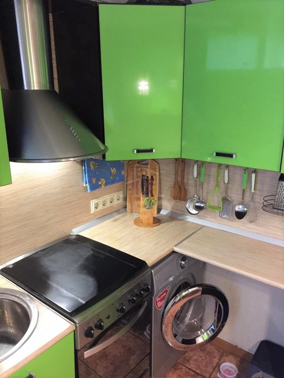 трехкомнатная квартира в Санкт-Петербурге по адресу: Авангардная ул., 5