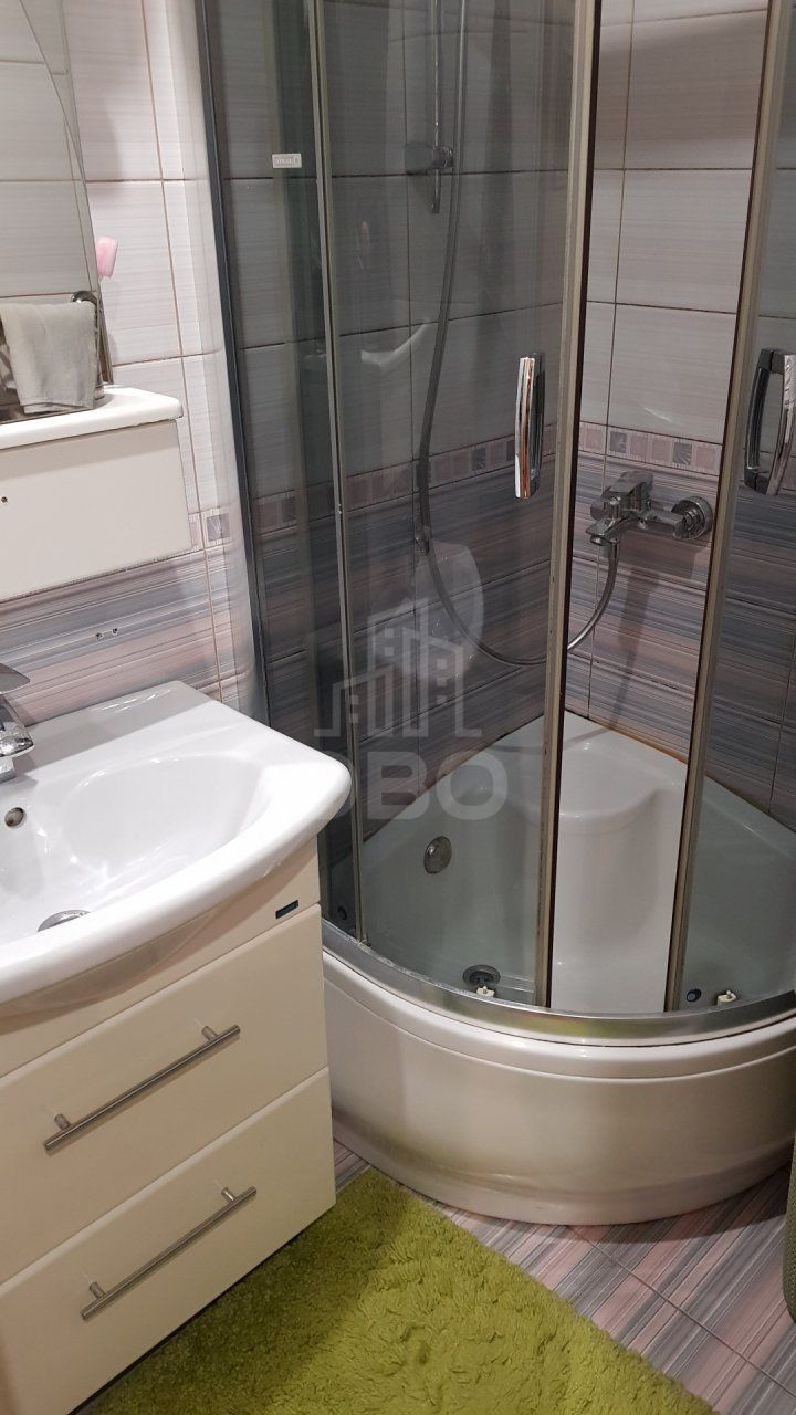 трехкомнатная квартира в Санкт-Петербурге по адресу: Авангардная ул., 5