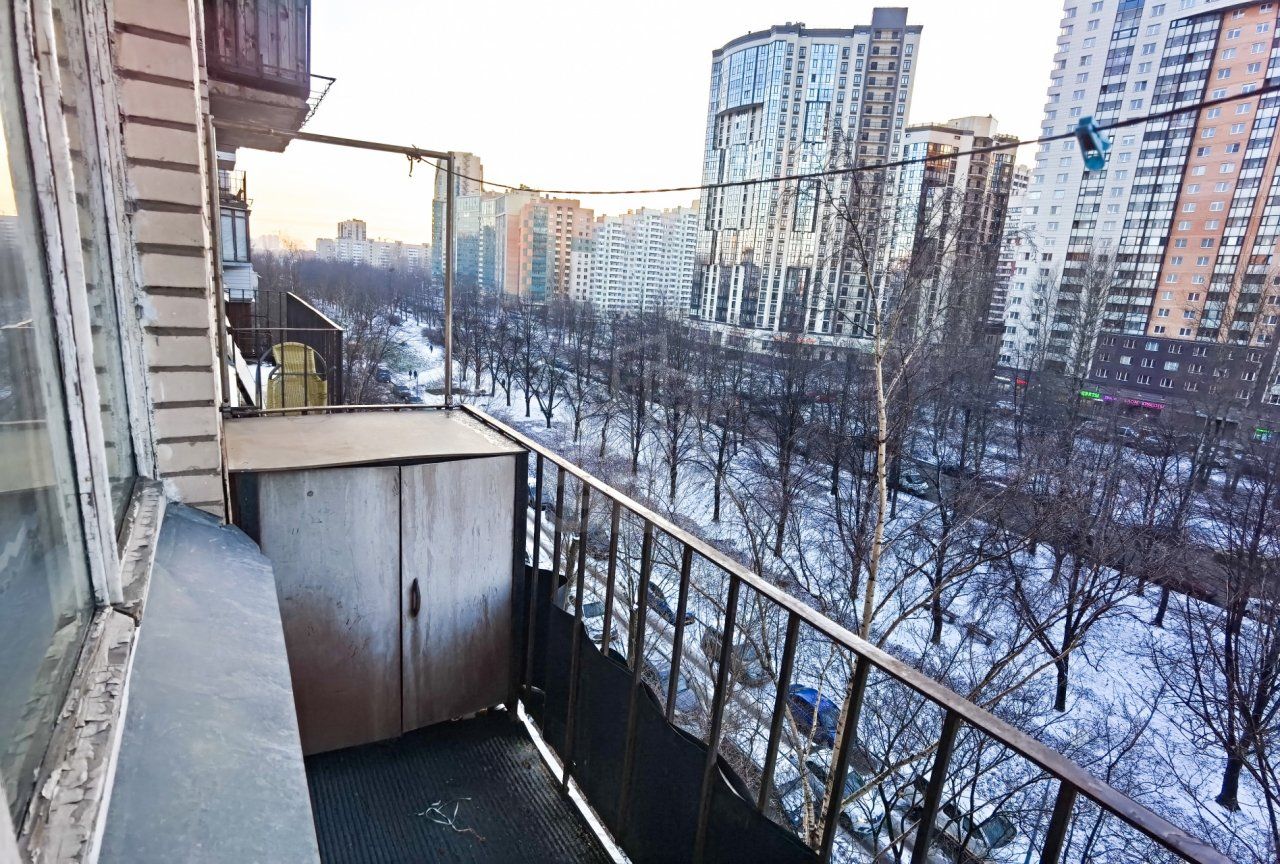 двухкомнатная квартира в Санкт-Петербурге по адресу: Космонавтов проспект, 64, литера А