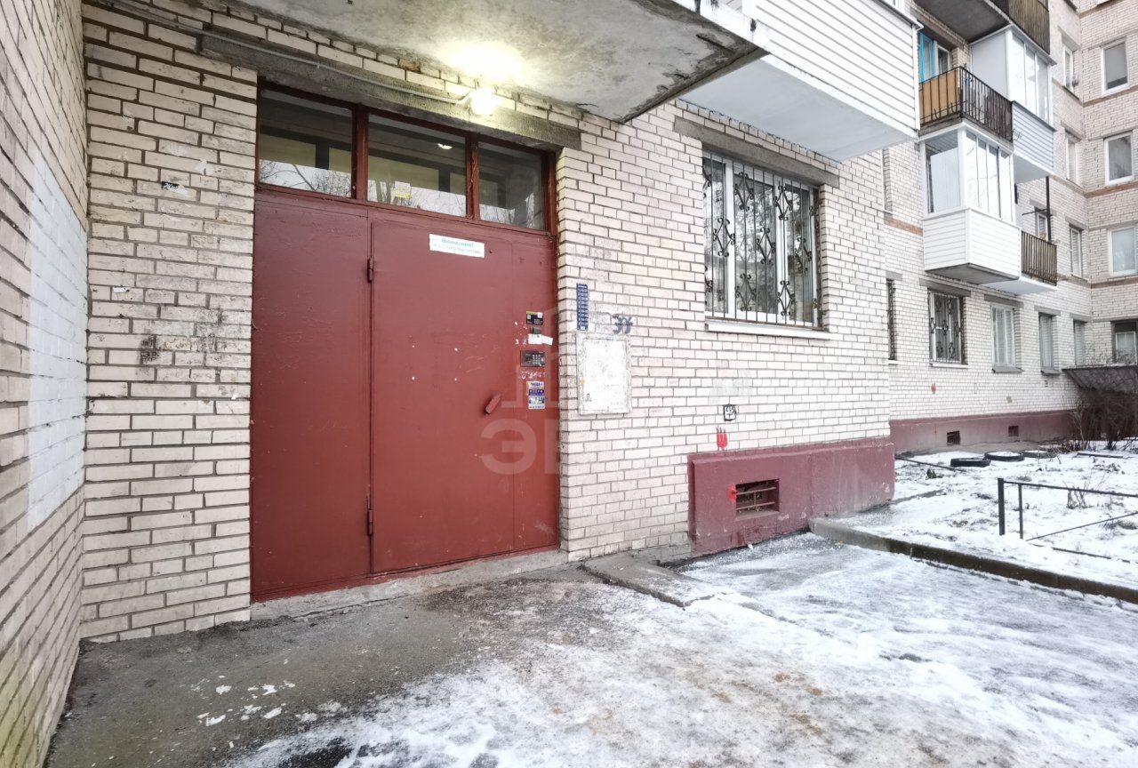 двухкомнатная квартира в Санкт-Петербурге по адресу: Космонавтов проспект, 64, литера А