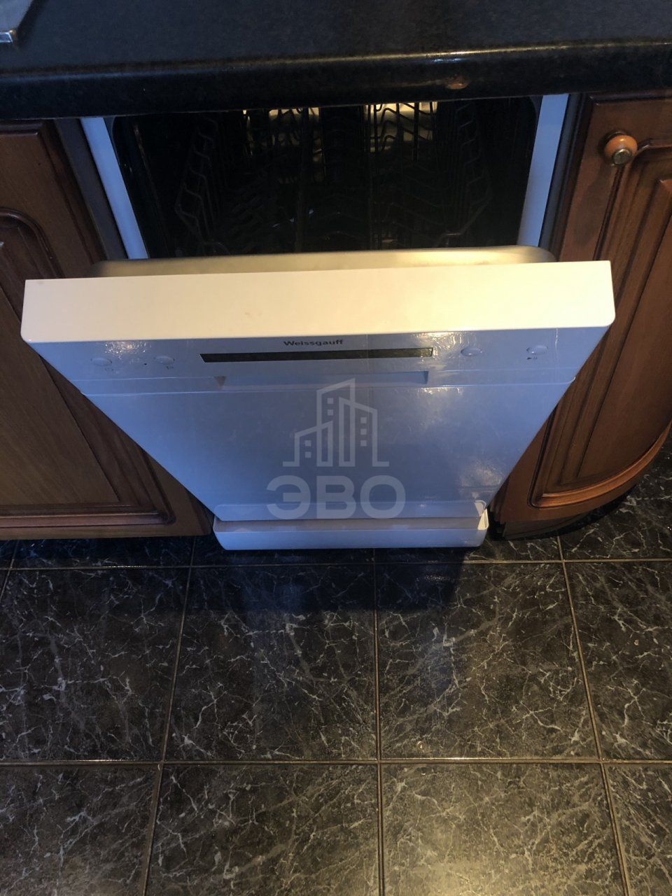 четырехкомнатная квартира в Санкт-Петербурге по адресу: Бассейная ул., 61