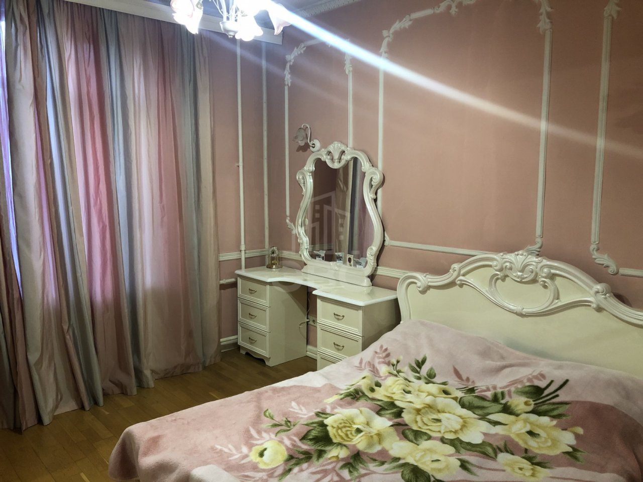 четырехкомнатная квартира в Санкт-Петербурге по адресу: Бассейная ул., 61