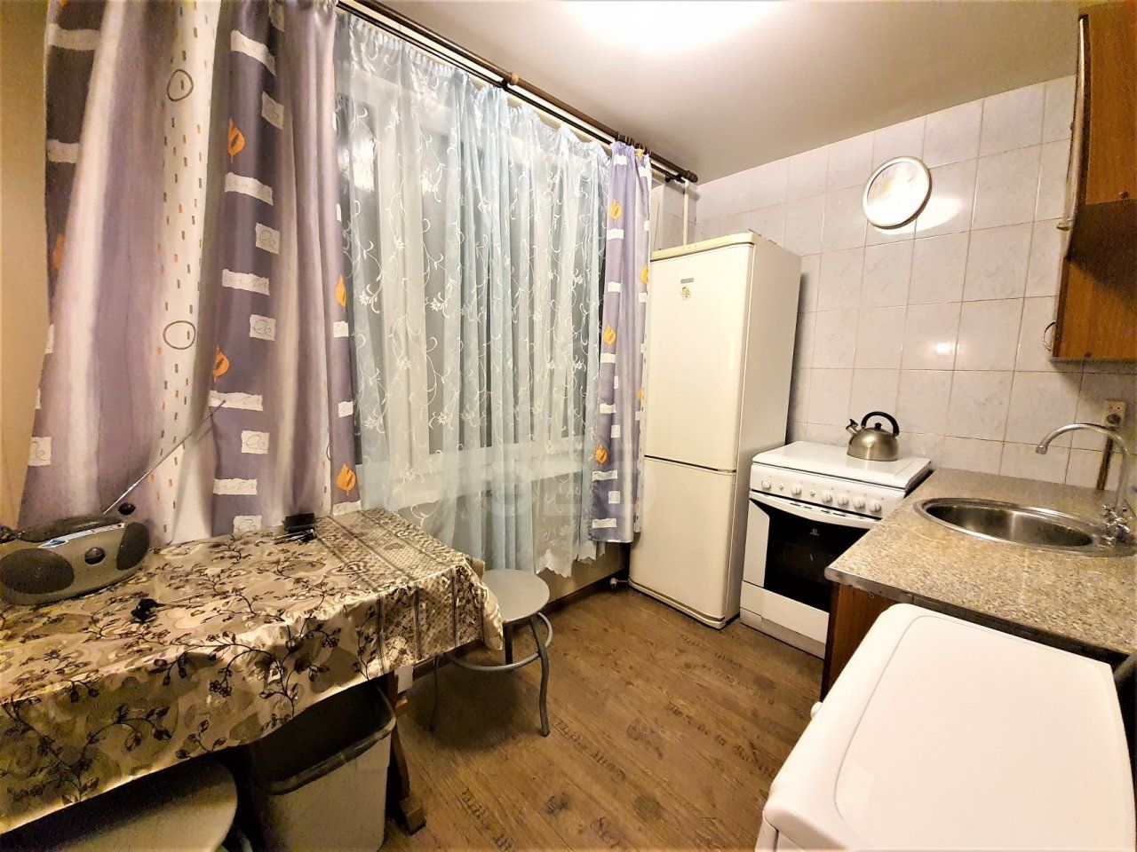 двухкомнатная квартира в Санкт-Петербурге по адресу: Замшина ул., 62