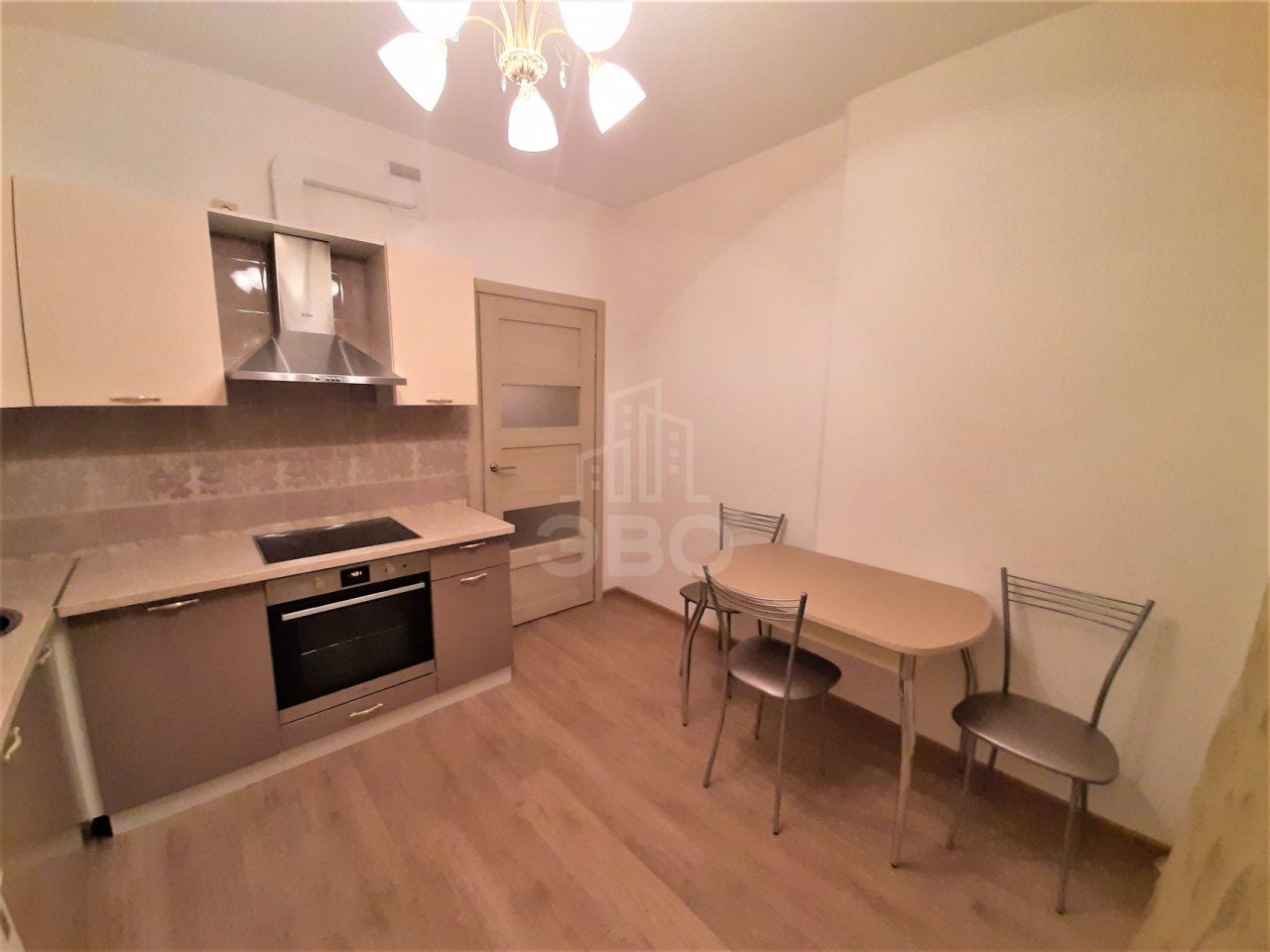 однокомнатная квартира в Санкт-Петербурге по адресу: Плесецкая ул., 20, к 1