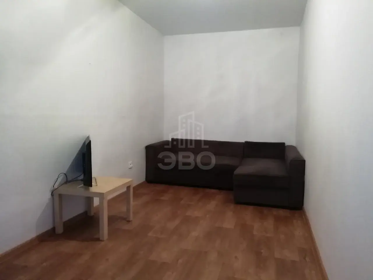 трехкомнатная квартира в Санкт-Петербурге по адресу: Разводная ул., 33