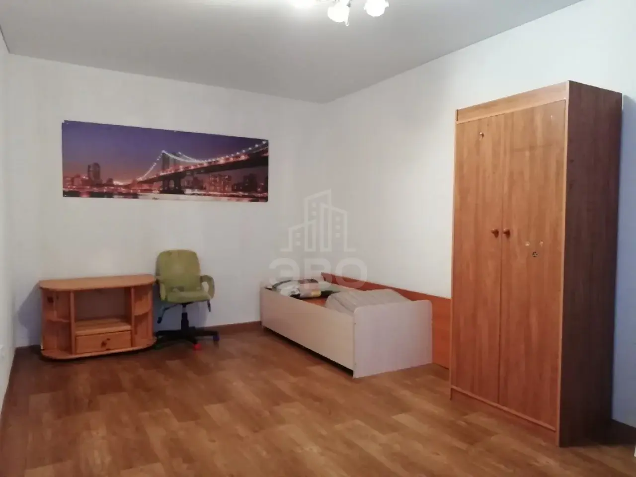трехкомнатная квартира в Санкт-Петербурге по адресу: Разводная ул., 33