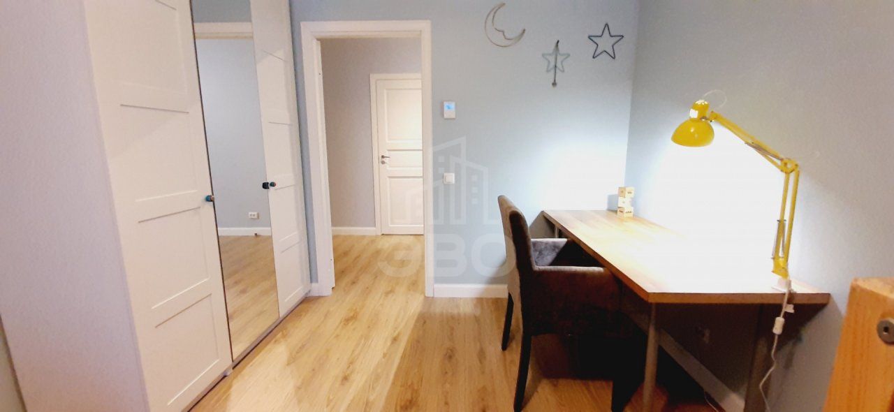 трехкомнатная квартира в Санкт-Петербурге по адресу: Реки Смоленки наб., 35, к 1