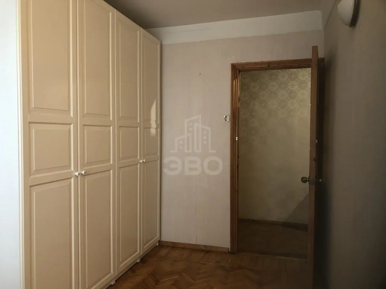 трехкомнатная квартира в Санкт-Петербурге по адресу: Белградская ул., 16