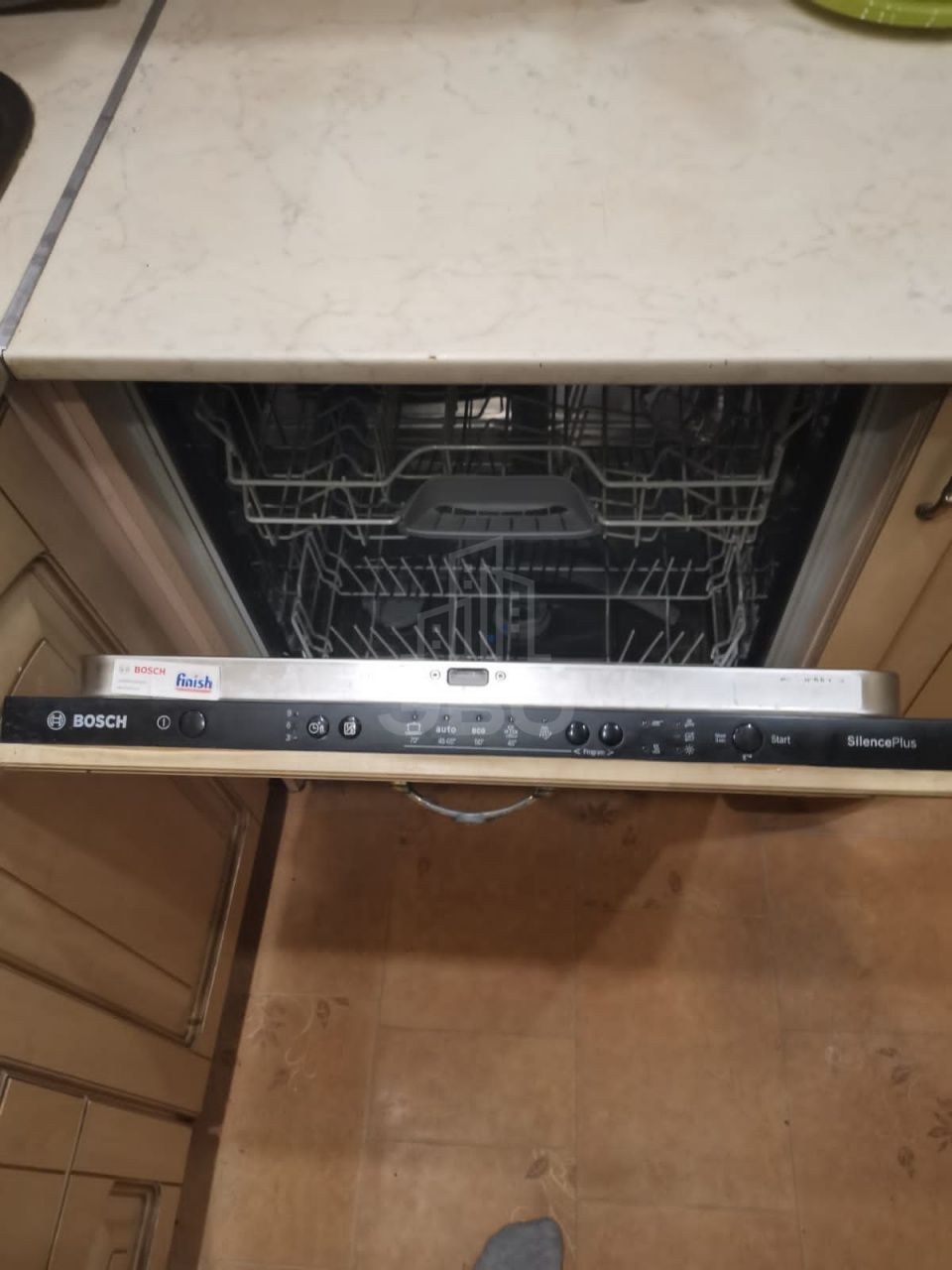 трехкомнатная квартира в Санкт-Петербурге по адресу: Народного Ополчения проспект, 85