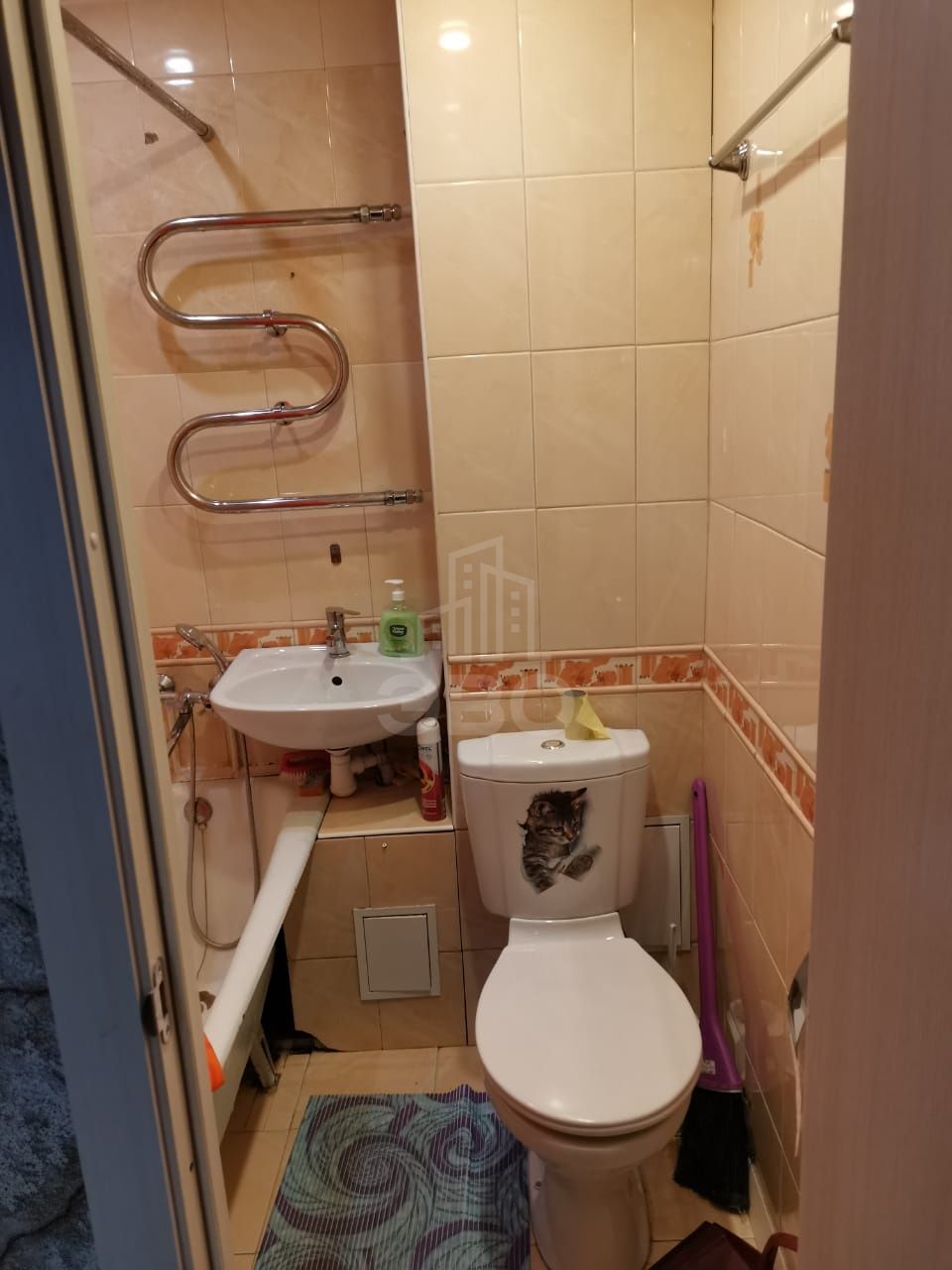 трехкомнатная квартира в Санкт-Петербурге по адресу: Народного Ополчения проспект, 85