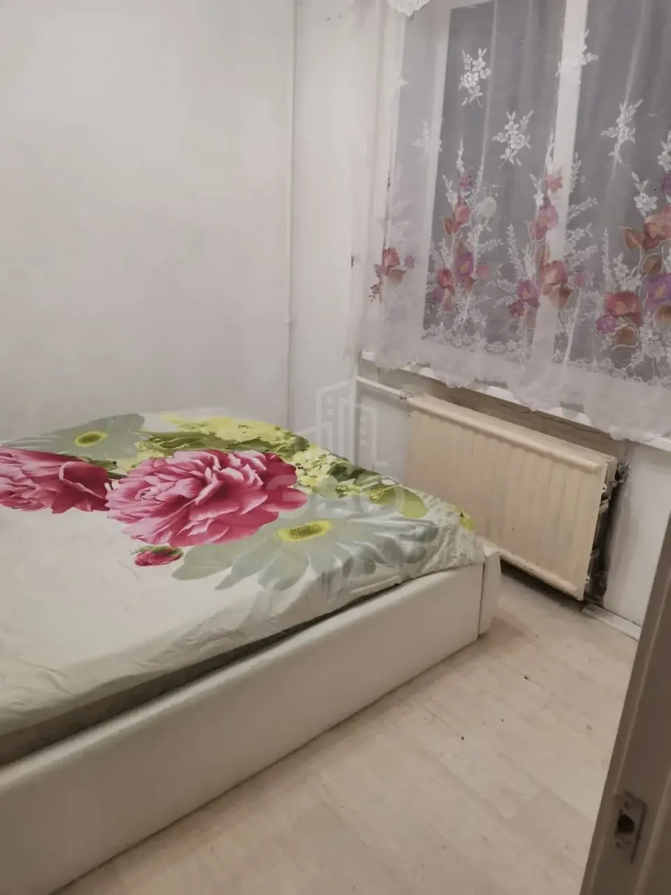 трехкомнатная квартира в Санкт-Петербурге по адресу: Народного Ополчения проспект, 85