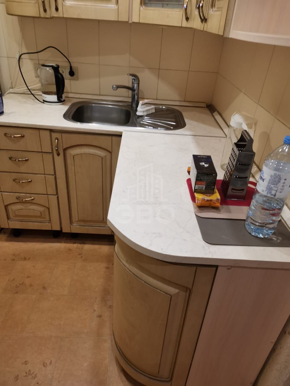 трехкомнатная квартира в Санкт-Петербурге по адресу: Народного Ополчения проспект, 85