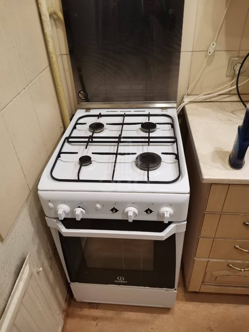 трехкомнатная квартира в Санкт-Петербурге по адресу: Народного Ополчения проспект, 85