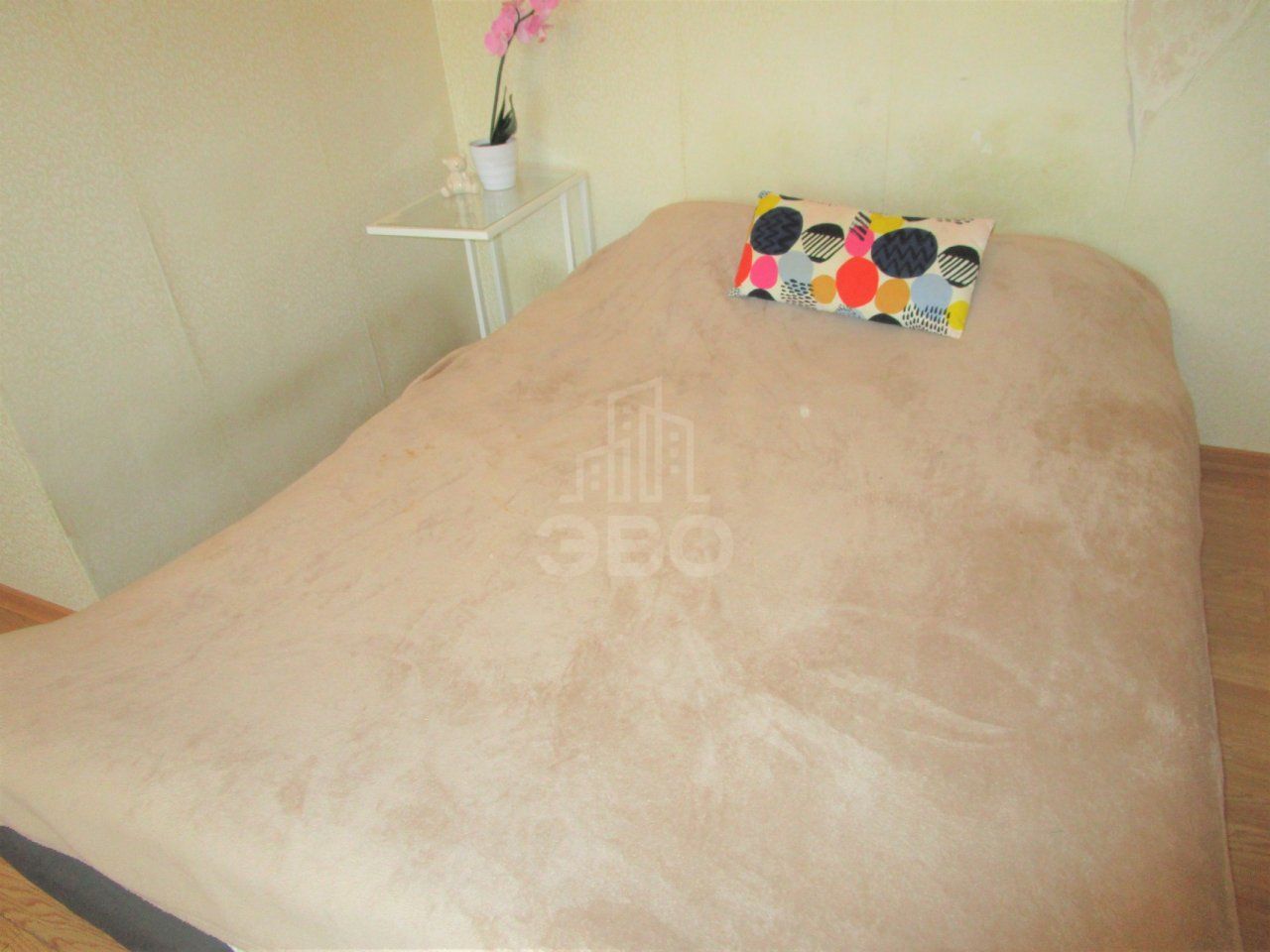 однокомнатная квартира в Санкт-Петербурге по адресу: Ростовская  ул., 22