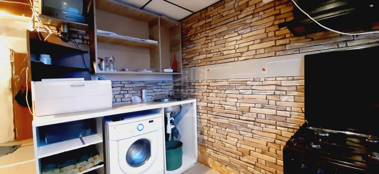 комната в Санкт-Петербурге по адресу: Симонова ул., 9, к 3