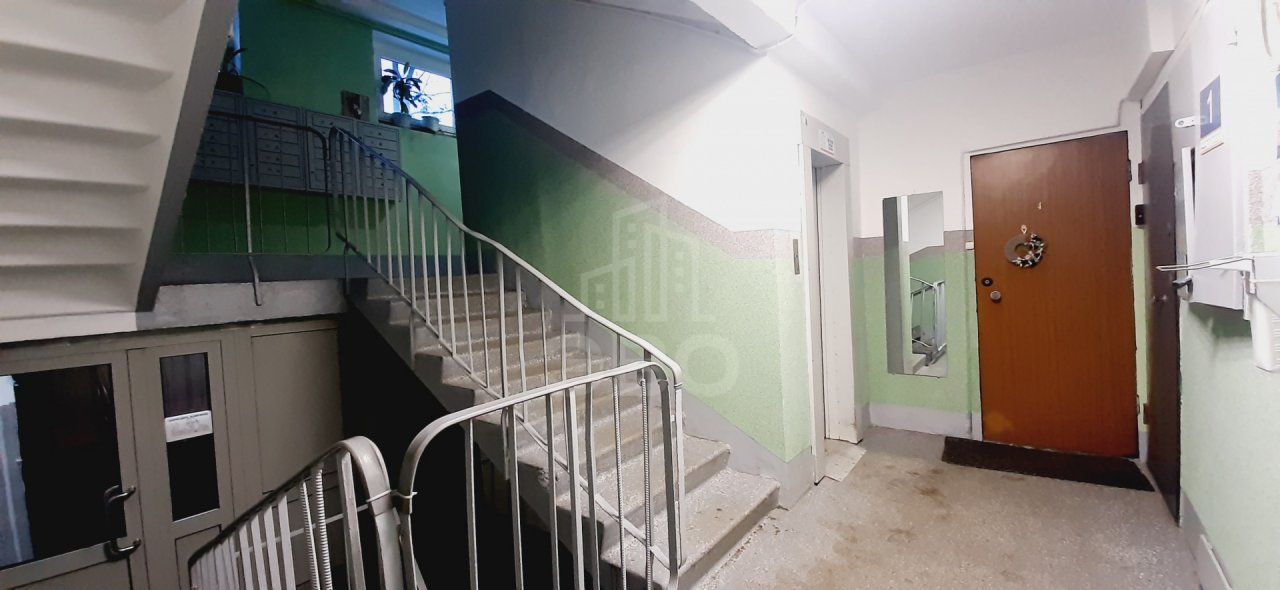 комната в Санкт-Петербурге по адресу: Симонова ул., 9, к 3