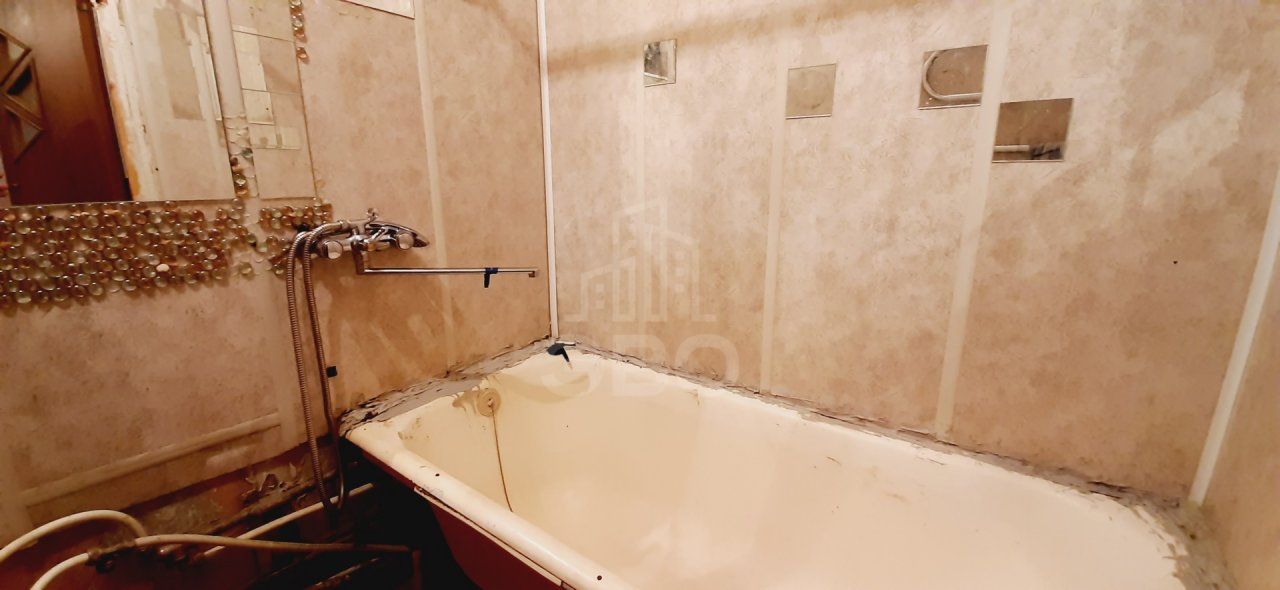 комната в Санкт-Петербурге по адресу: Симонова ул., 9, к 3