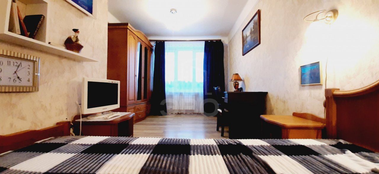 однокомнатная квартира в Санкт-Петербурге по адресу: Большевиков проспект, 15, к 1