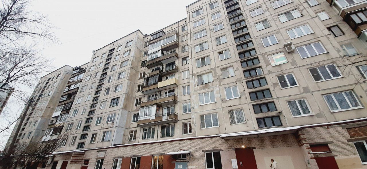 однокомнатная квартира в Санкт-Петербурге по адресу: Большевиков проспект, 15, к 1