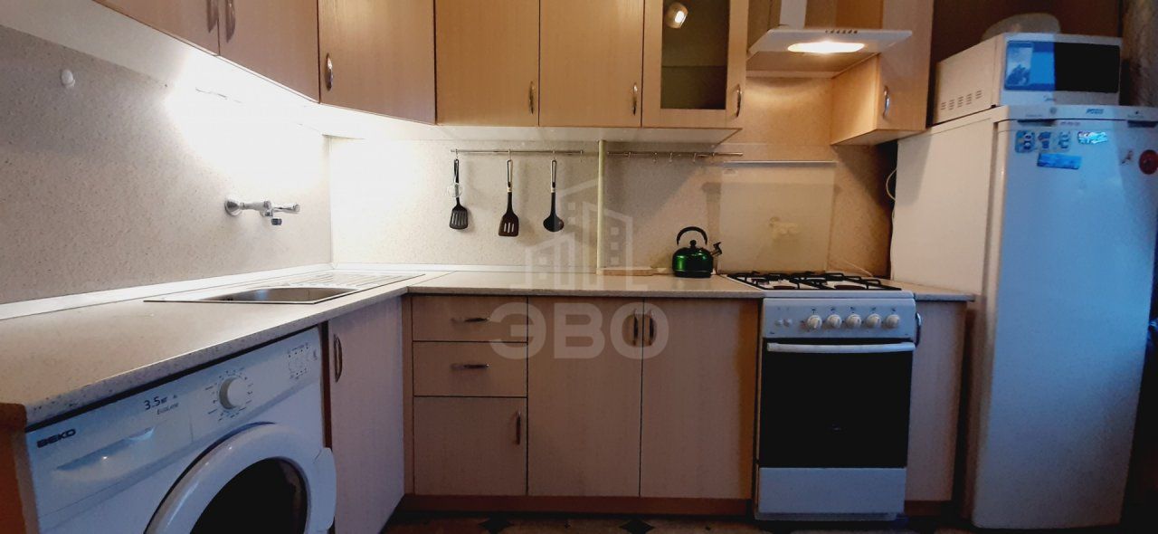 однокомнатная квартира в Санкт-Петербурге по адресу: Большевиков проспект, 15, к 1