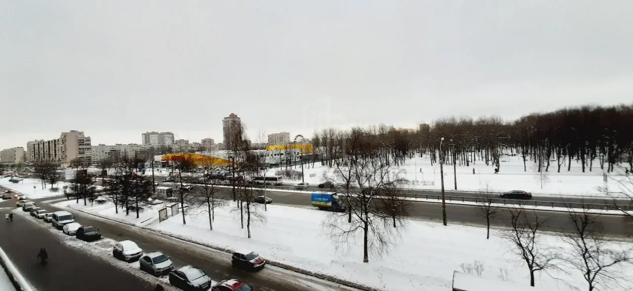 однокомнатная квартира в Санкт-Петербурге по адресу: Большевиков проспект, 15, к 1