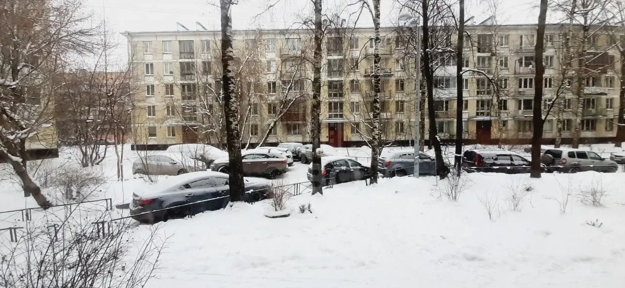 трехкомнатная квартира в Санкт-Петербурге по адресу: Варшавская ул., 41, к 2