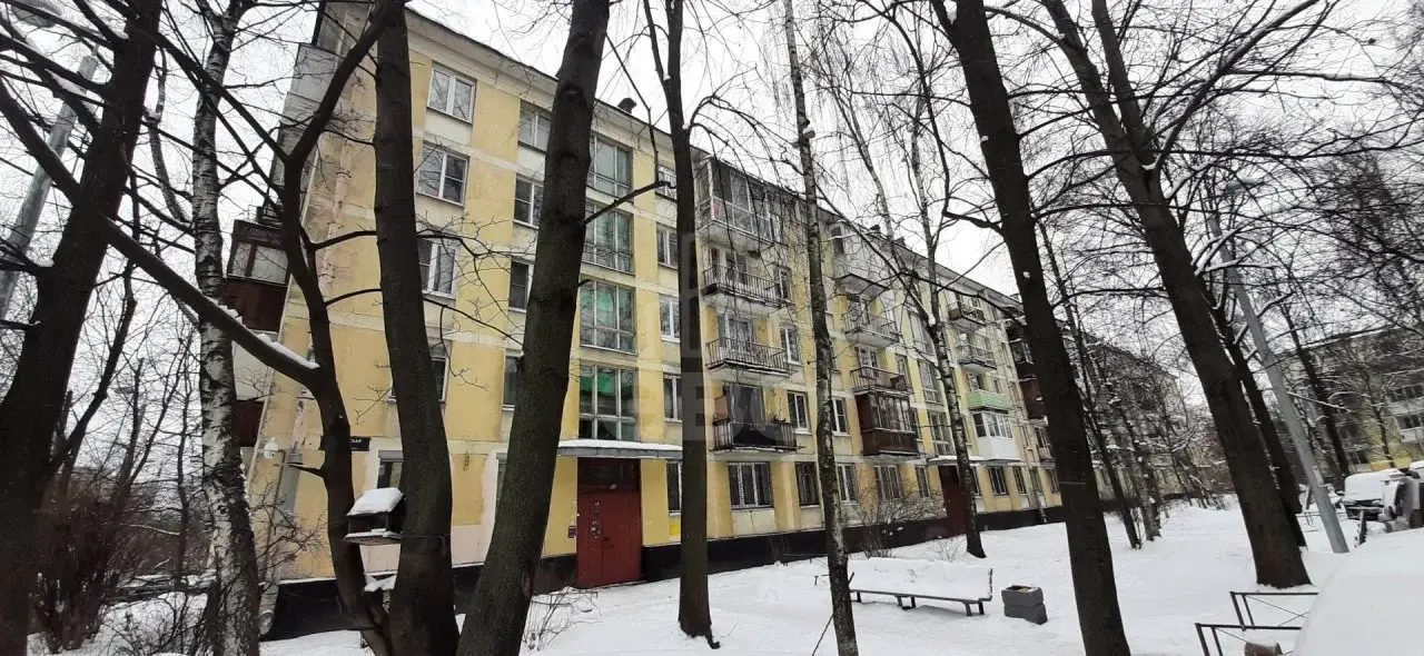 трехкомнатная квартира в Санкт-Петербурге по адресу: Варшавская ул., 41, к 2