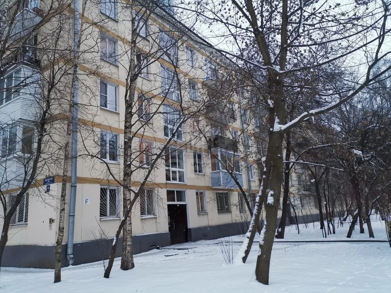 двухкомнатная квартира в Санкт-Петербурге по адресу: Благодатная ул., 15