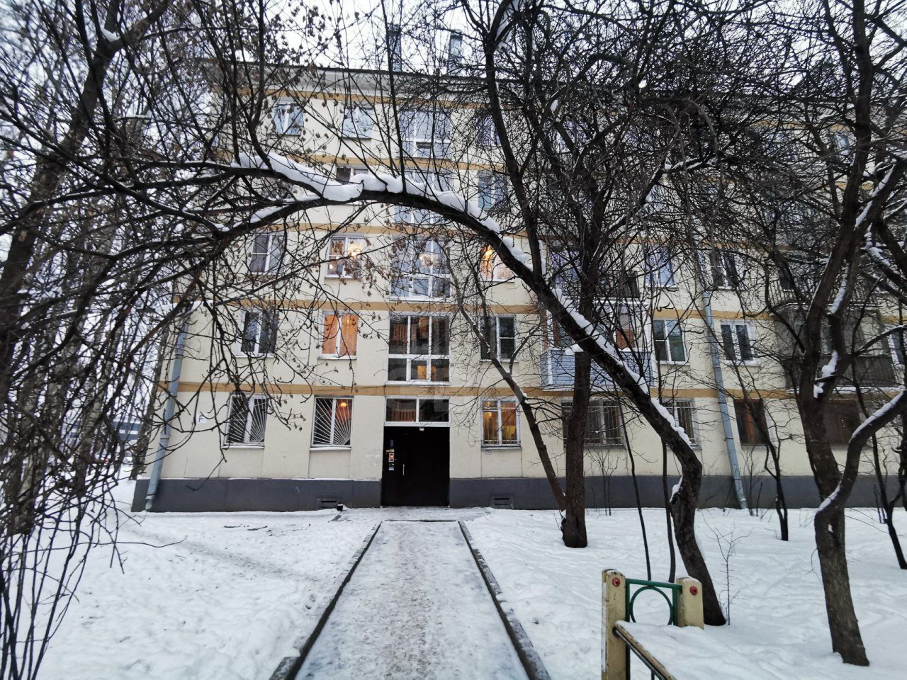 двухкомнатная квартира в Санкт-Петербурге по адресу: Благодатная ул., 15