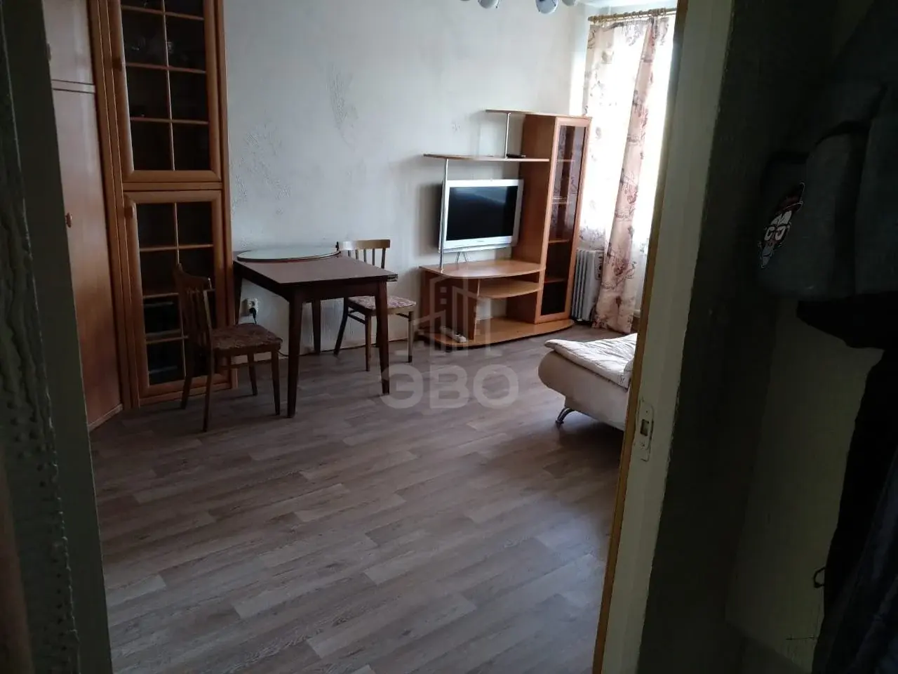 трехкомнатная квартира в Санкт-Петербурге по адресу: Зины Портновой ул., 4