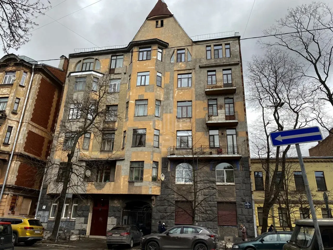комната в Санкт-Петербурге по адресу: 12-я В.О. линия, 19