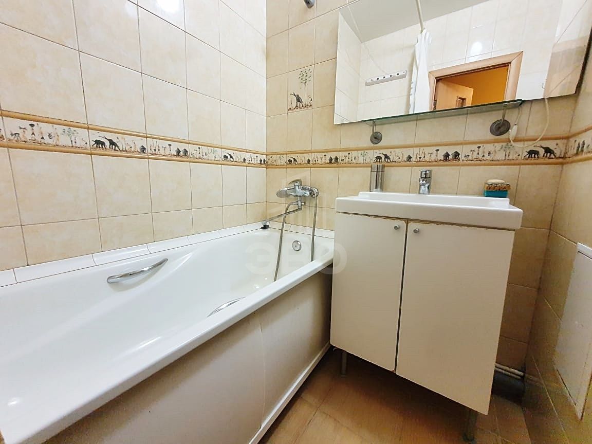 однокомнатная квартира в Санкт-Петербурге по адресу: Комендантский проспект, 51/1