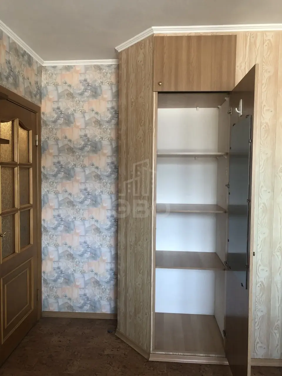 двухкомнатная квартира в Санкт-Петербурге по адресу: Десантников ул., 12, к 1