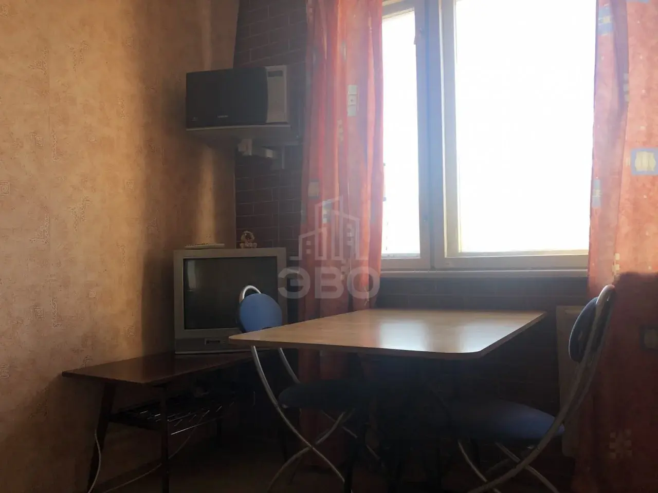 двухкомнатная квартира в Санкт-Петербурге по адресу: Десантников ул., 12, к 1