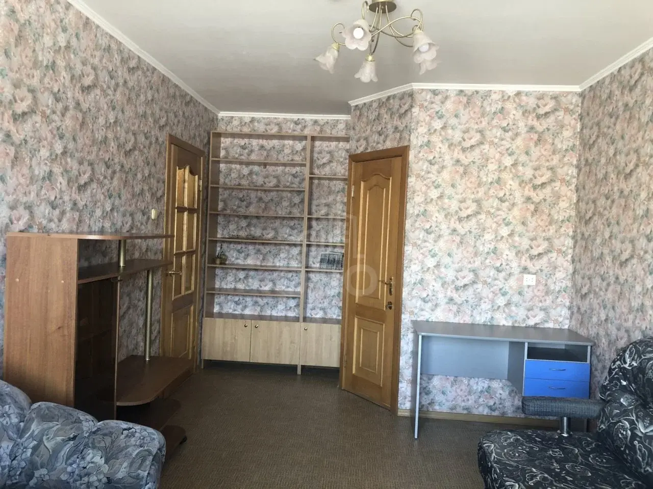 двухкомнатная квартира в Санкт-Петербурге по адресу: Десантников ул., 12, к 1