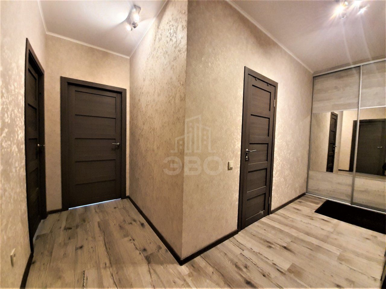 двухкомнатная квартира в Санкт-Петербурге по адресу: Кушелевская дор., 6, к 1