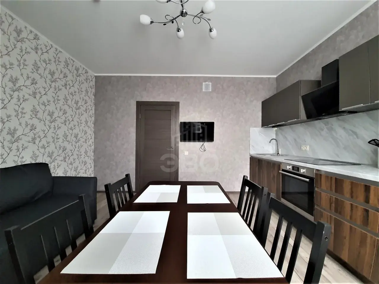 двухкомнатная квартира в Санкт-Петербурге по адресу: Кушелевская дор., 6, к 1
