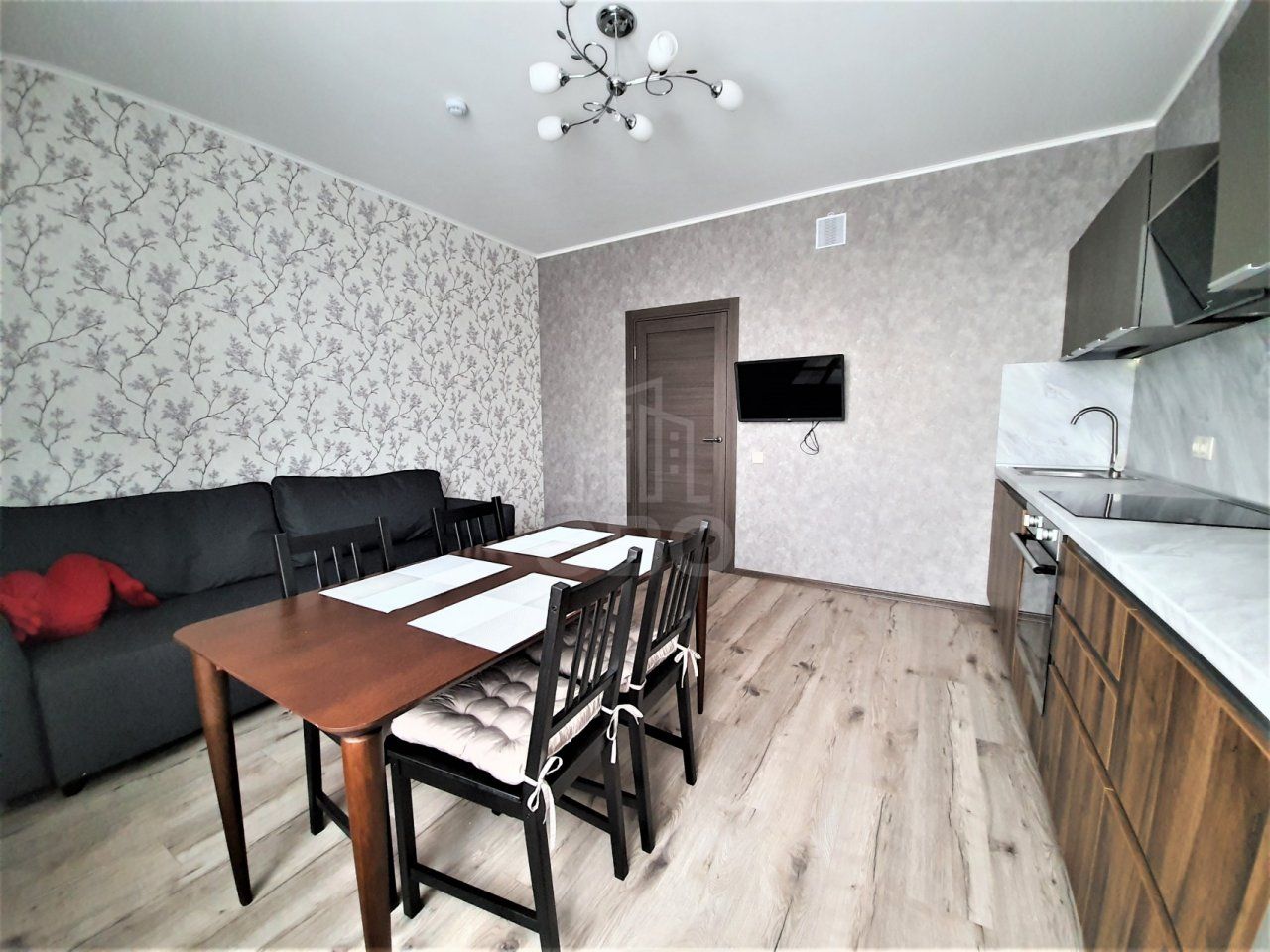 двухкомнатная квартира в Санкт-Петербурге по адресу: Кушелевская дор., 6, к 1